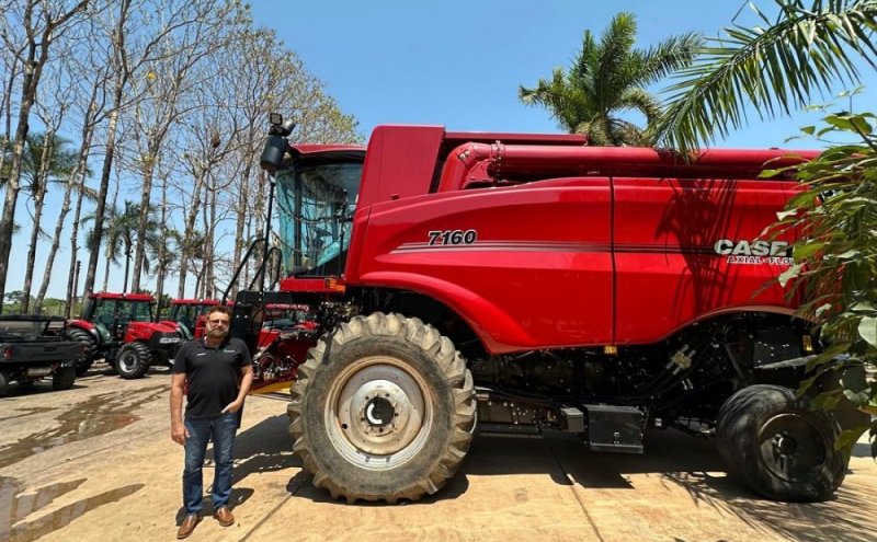 Registrei na empresa em Cacoal/RO, o empresário ELY VALENÇA sócio proprietário da MAMORÉ Máquinas Agrícolas que receberá o Troféu CACAU DE OURO 2025 no dia 25 de outubro