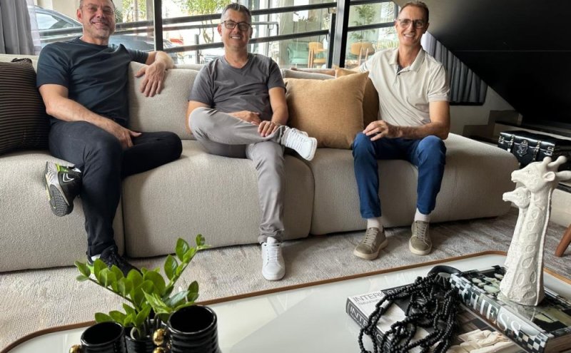 Com 27 ANOS em Cacoal, a CASA E DECORAÇÃO loja de móveis e decoração, a mais completa no estado de Rondônia, está localizada em prédio próprio e moderno