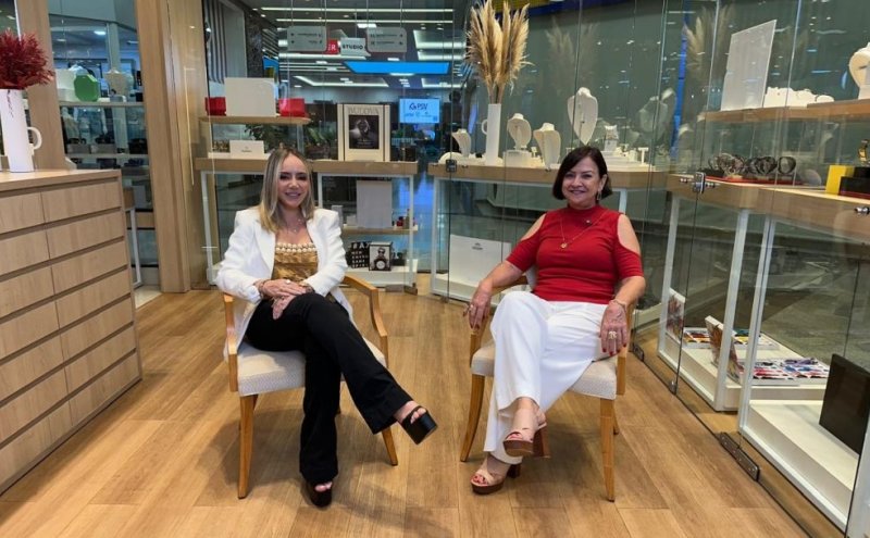 A empresária Kelly Polizello será a capa da REVISTA MARISA LINHARES que circulará no próximo mês de maio/junho em versão impressa e on line. 